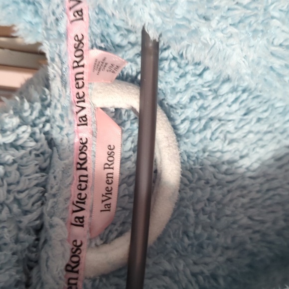 LA VIE EN ROSE SHEEP PRINT HOODED ROBE - Picture 5 of 5